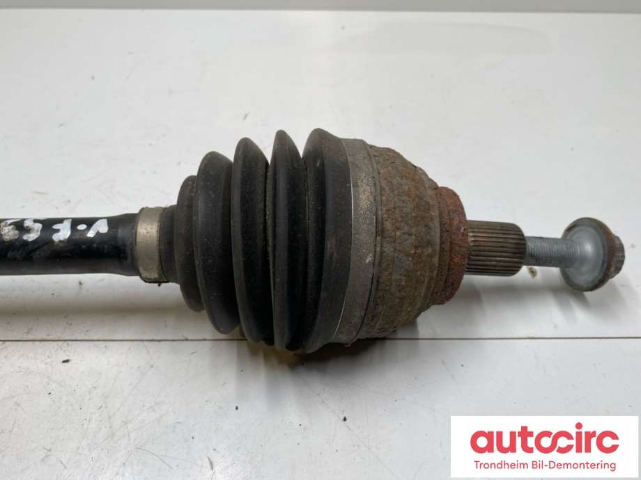 Drivaksel venstre foran, diesel/automat til VW Caddy 2015-2020 (Type III, Fase 3)  (3AA407271|3AA407451X|)