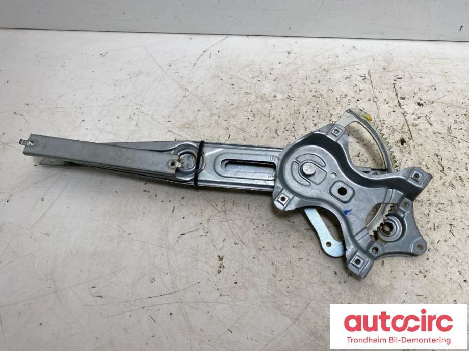 Ruteheis høyre foran til Toyota Auris 2015-2019 (Type II, Fase 2)  (..|69810-02450|)