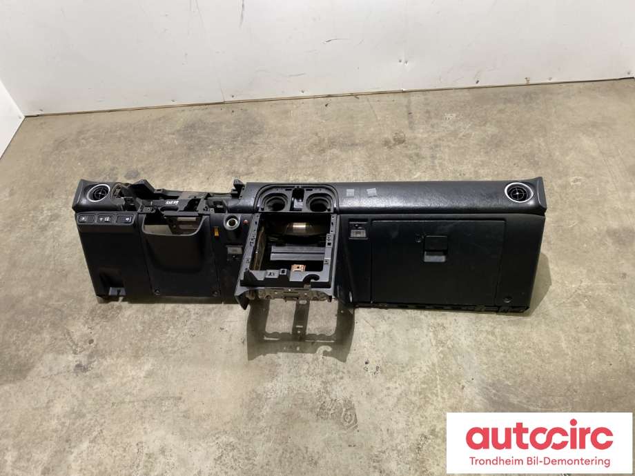 Dashbord til Mazda MX-5, 1989-1998 (Type I)  (NA0160401C00)