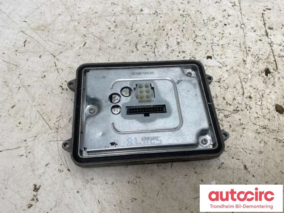 Styreenhet LED til Tesla Model S 2016-2021 (Fase 2) (VENSTRE FORAN|00201022-05|)