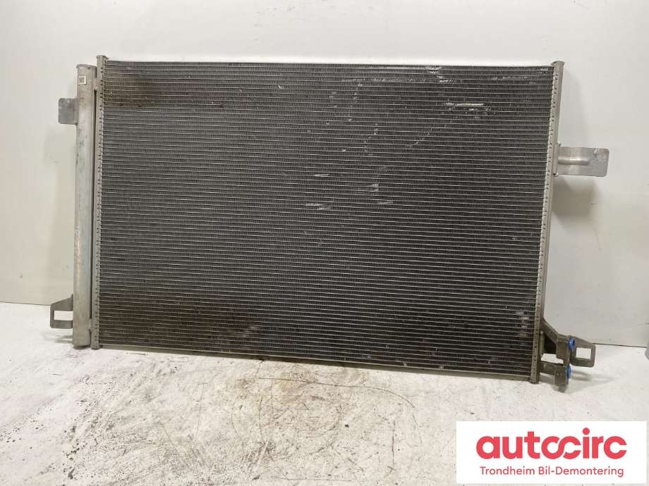 Aircondition radiator til VW Transporter / Caravelle, 2015-2019 (T6) (T6) (7E0 820 411 F)