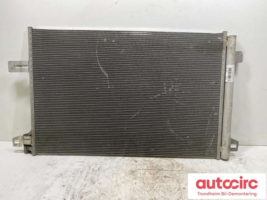 Aircondition radiator til VW Transporter / Caravelle 2015-2019 (T6) (T6) (7E0 820 411 F|)