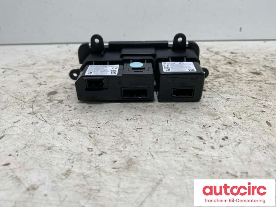 Dashbord diverse til Hyundai Ioniq 5 2021-->>  (...|961A0NI010|961A0NI0104X|)