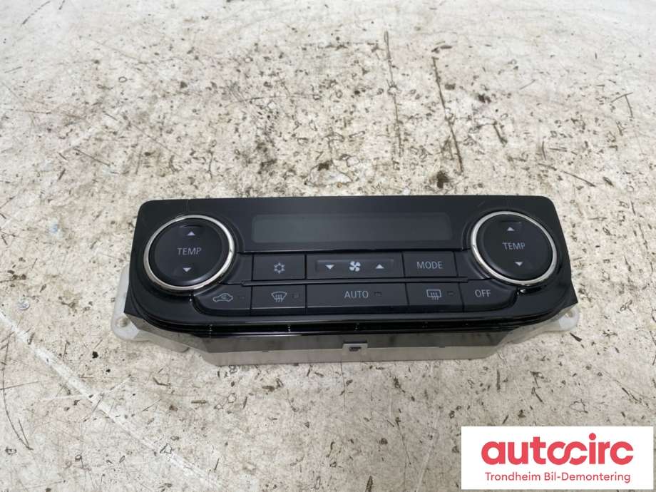 Varmeapparat betjening til Mitsubishi Outlander, 2015-->> (Type III, Fase 2)  (7820B101XA)