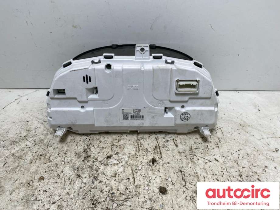 Instrumentpanel til Mitsubishi Outlander 2015-->> (Type III, Fase 2)  (...|8100C658|)