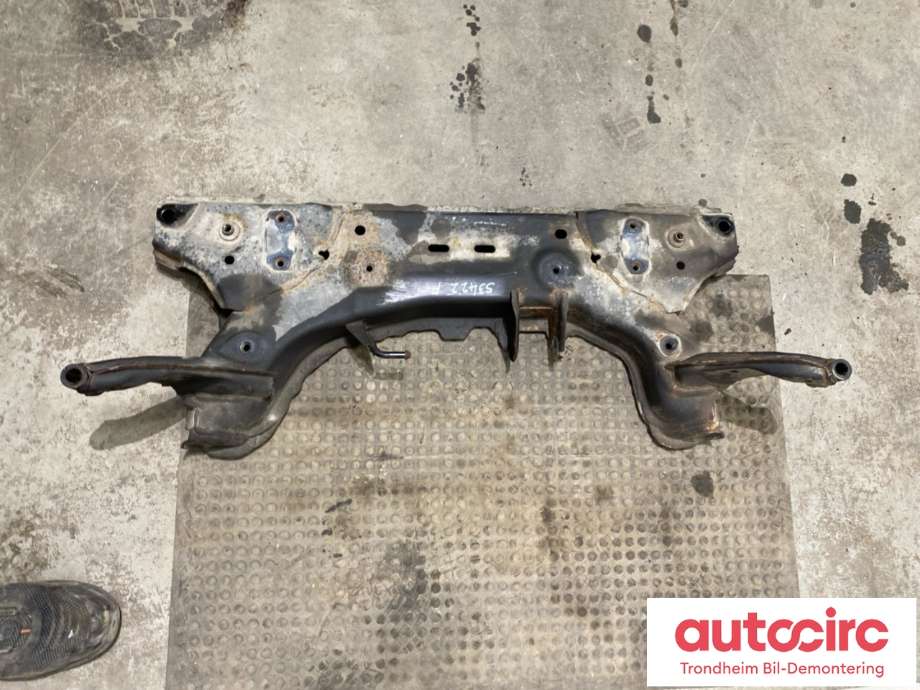 Travers foran hoved til Ford Fiesta 2013-2017 (Type VI, Fase 2)  (1758709|8V515019AD|)