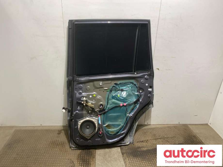 Dør høyre bak til Toyota Land Cruiser 120 2002-2009  (..|6700360260|)