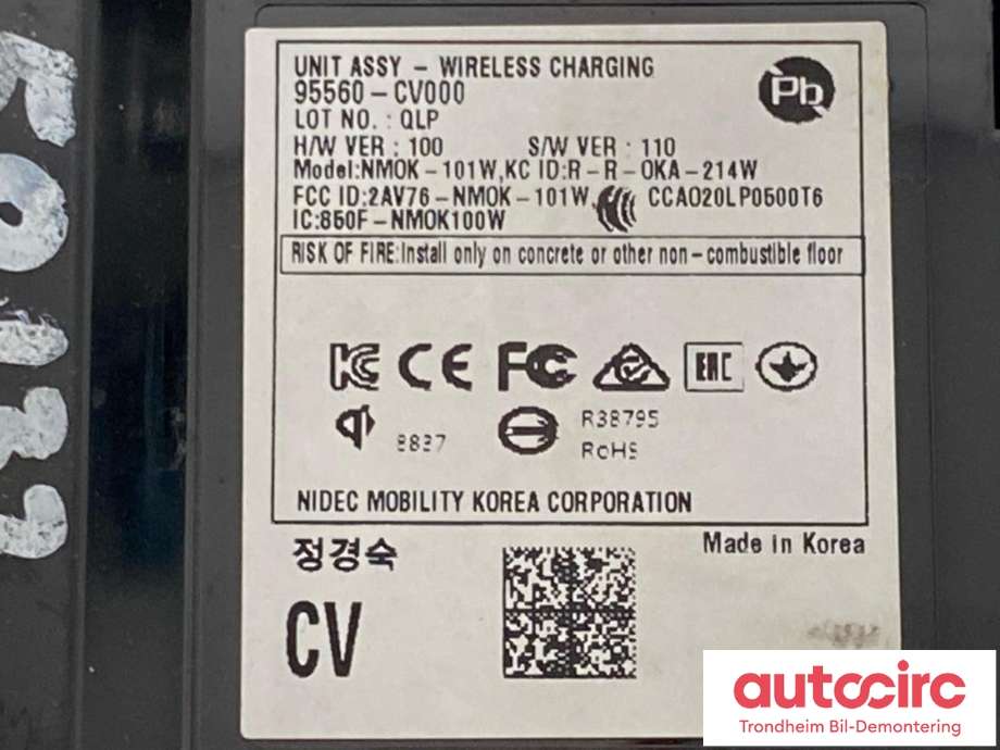 Dashbord trådløs mobillader til Kia EV6 2021-->> (..|95560-CV000|)