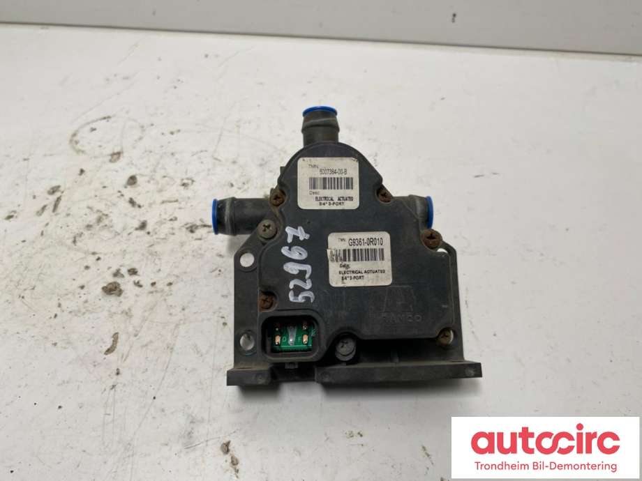 Ventil vann til Tesla Model S 2013-2016 (Fase 1)  (...|6007384-00-B|6007384-00-F|6007384-00-A| 6007384-00-B| 6007384-00-C| 6007384-00-E| 6007384-50-E)