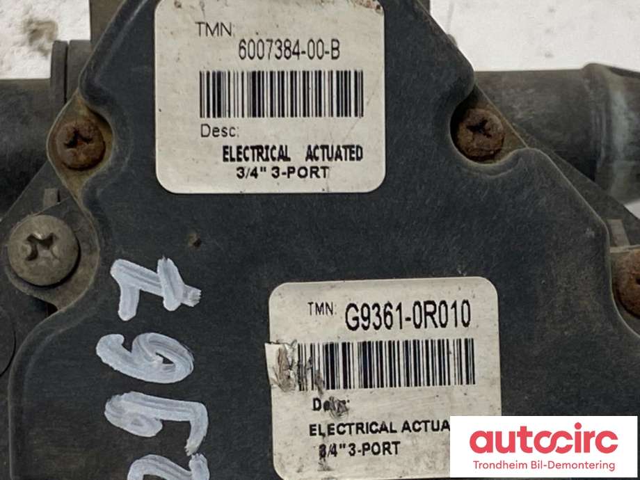 Ventil vann til Tesla Model S 2013-2016 (Fase 1)  (...|6007384-00-B|6007384-00-F|6007384-00-A| 6007384-00-B| 6007384-00-C| 6007384-00-E| 6007384-50-E)