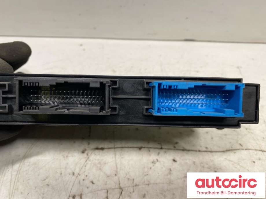 Styreenhet comfort (BCM) til BMW 3-Serie 2005-2011 (E90/E91/E92/E93) (E90/E91/E92/E93) (61 35 9 231 468|61 35 9 364 819|)