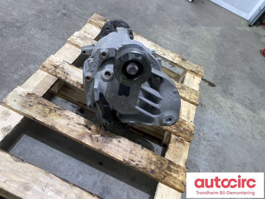 Kardang klokke bak til BMW 5-Serie 2010-2017 (F10/F11) (F10/F11) (33107584446|)