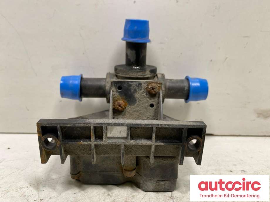 Ventil vann til Ford Focus, electric 2012-2018 (RANCO|346-19-000134-AB|5193216|127-00022-001)