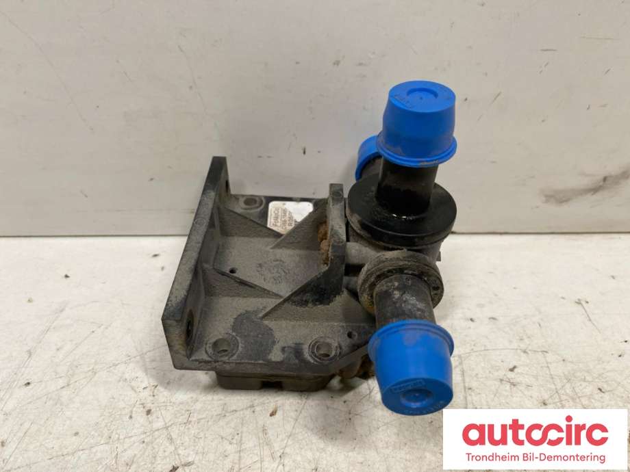 Ventil vann til Ford Focus, electric 2012-2018 (RANCO|346-19-000134-AB|5193216|127-00022-001)
