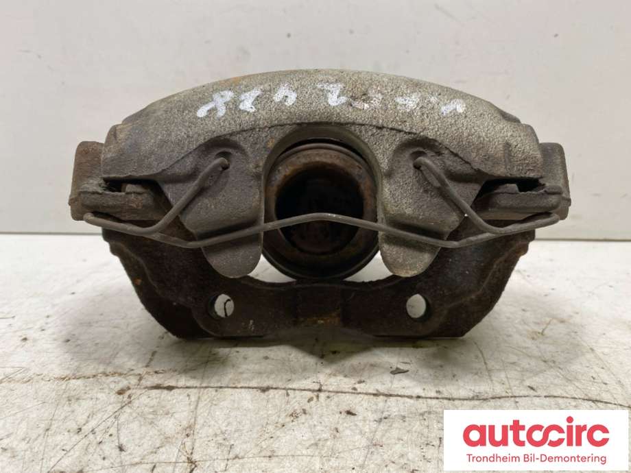 Bremsecaliper venstre foran til Ford Focus, electric 2012-2018  (FORD|1682876|)