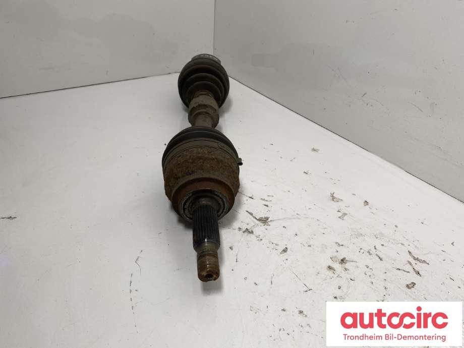 Drivaksel venstre foran, diesel/manuell til Mitsubishi Outlander 2012-2015 (Type III, Fase 1)  (3815A497|)
