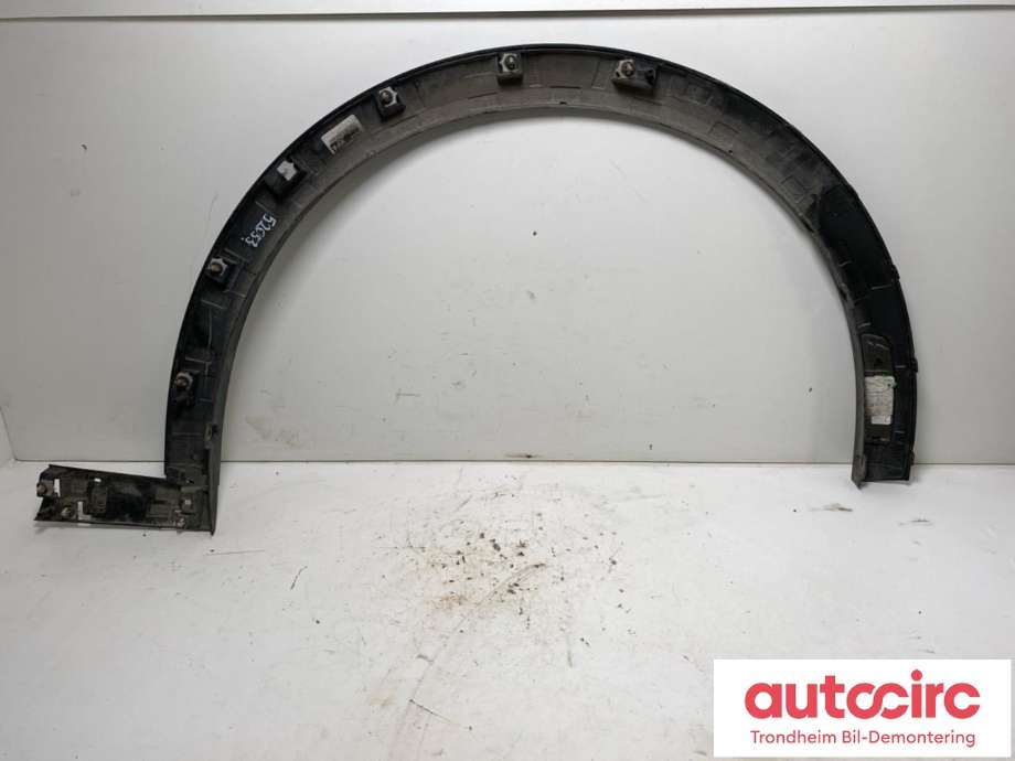 Hjulbuelist venstre foran til Ford Mustang Mach-e 2020-->>  (..|2499595|LJ8B-R16D239-CD598B8|2780830)