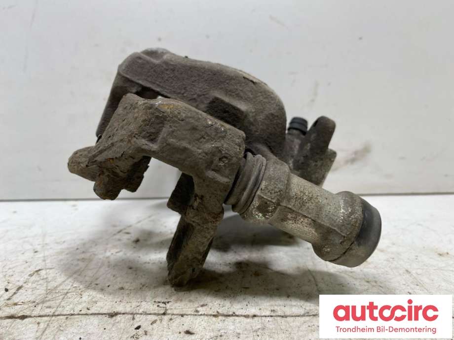 Bremsecaliper venstre bak til Mercedes Vito 2014-->> (W447) (W447) (A 447 420 06 83|A 447 420 80 00|)