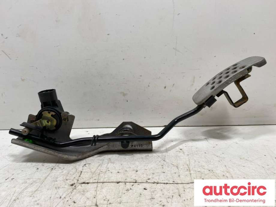 Pedal gass til Nissan X-Trail 2002-2007 (T30) (T30) (18002EQ310|18002EQ31A|)