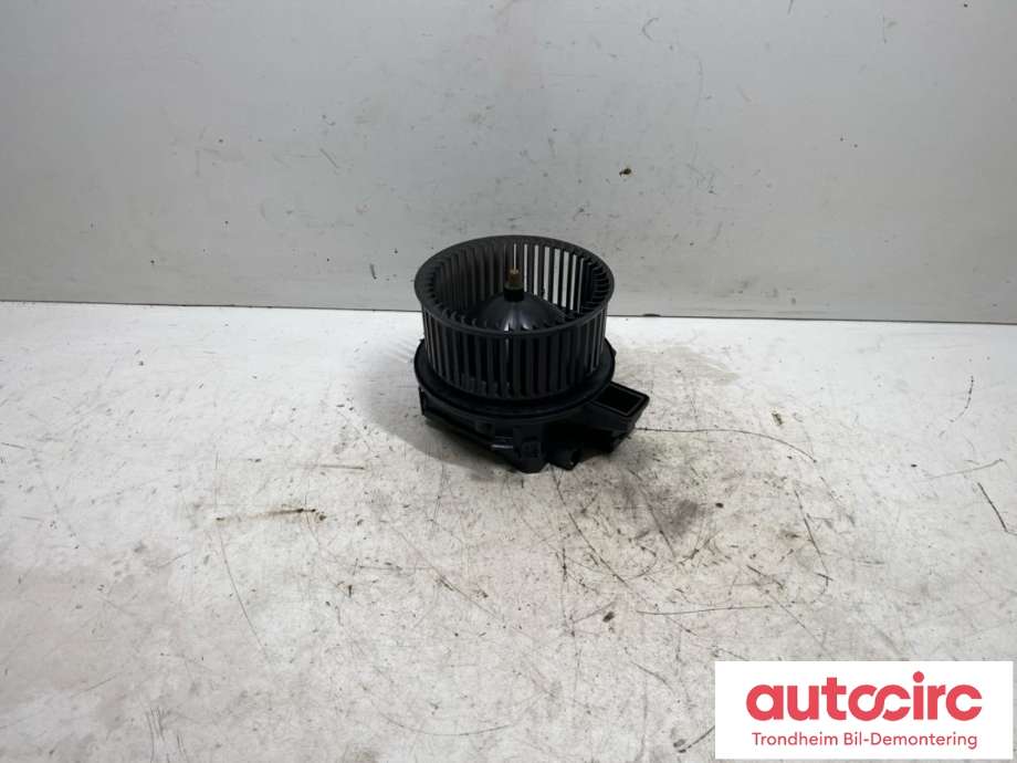 Varmeapparat motor til Audi e-tron 2018-->> (BROSE / MAHLE|4M1820021C|4M1820021B|C24245-109)