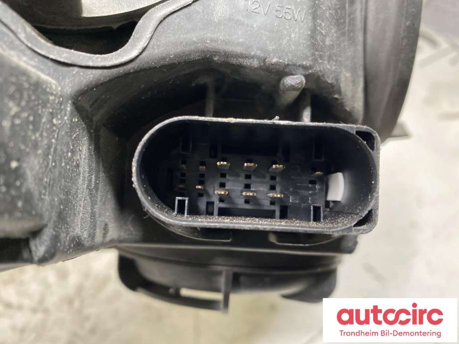 Frontlykt venstre halogen til Ford Focus 2011-2014 (Type III, Fase 1)  (2004299|BM51-13D155-AJ|)