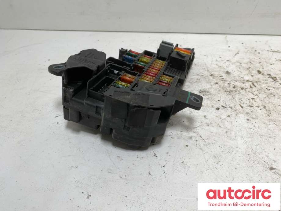 Sikringsboks til BMW 5-Serie 2003-2010 (E60/E61) (E60/E61) (6906558|61146906588|)