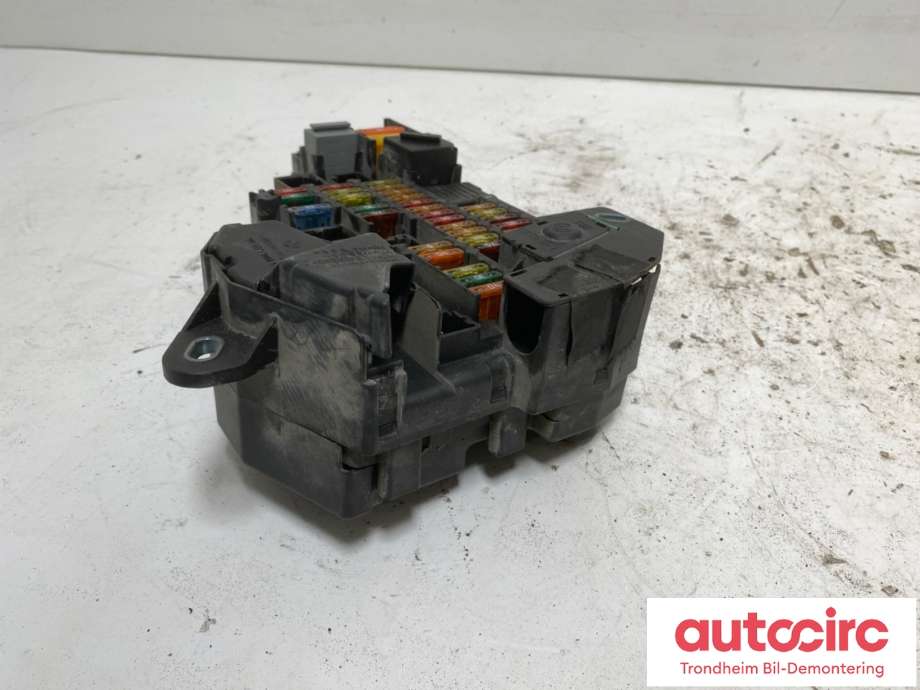 Sikringsboks til BMW 5-Serie 2003-2010 (E60/E61) (E60/E61) (6906558|61146906588|)