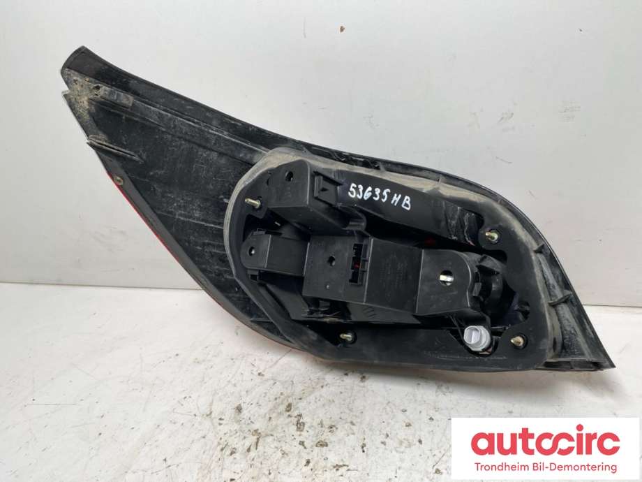 Baklykt høyre til BMW 5-Serie 2003-2010 (E60/E61) (E60/E61) (HELLA|63217165738|)