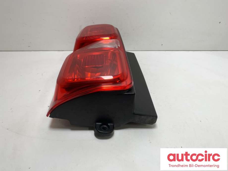 Baklykt venstre til Peugeot Expert 2016-->> (Type III)  (9808243180|00197251|)