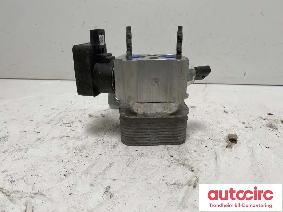 Aircondition diverse til Mercedes EQC 2019-->>  (A2938300601|A 293 830 15 01|A 293 830 94 00| A 293 830 16 01| A 293 830 22 01|  A 293 830 26 01)