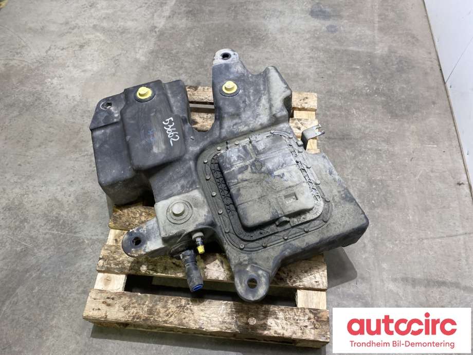 AdBlue tank til Peugeot Expert 2016-->> (Type III) (9818748180|1682620580|)