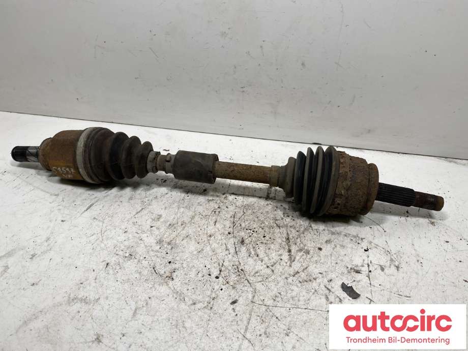 Drivaksel venstre foran, diesel/manuell til Smart Forfour, 2004-2007 (Type I) (W454) (W454) (A 454 330 15 01)