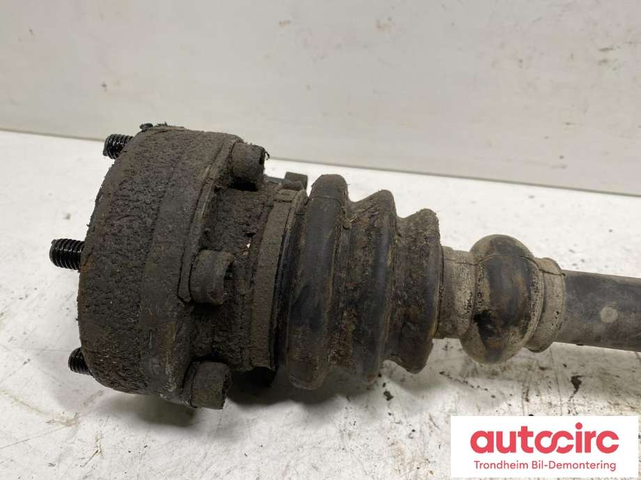 Drivaksel venstre foran, diesel/manuell til VW Transporter / Caravelle 1990-2003 (T4) (T4) (JZW 407 449 FX|)