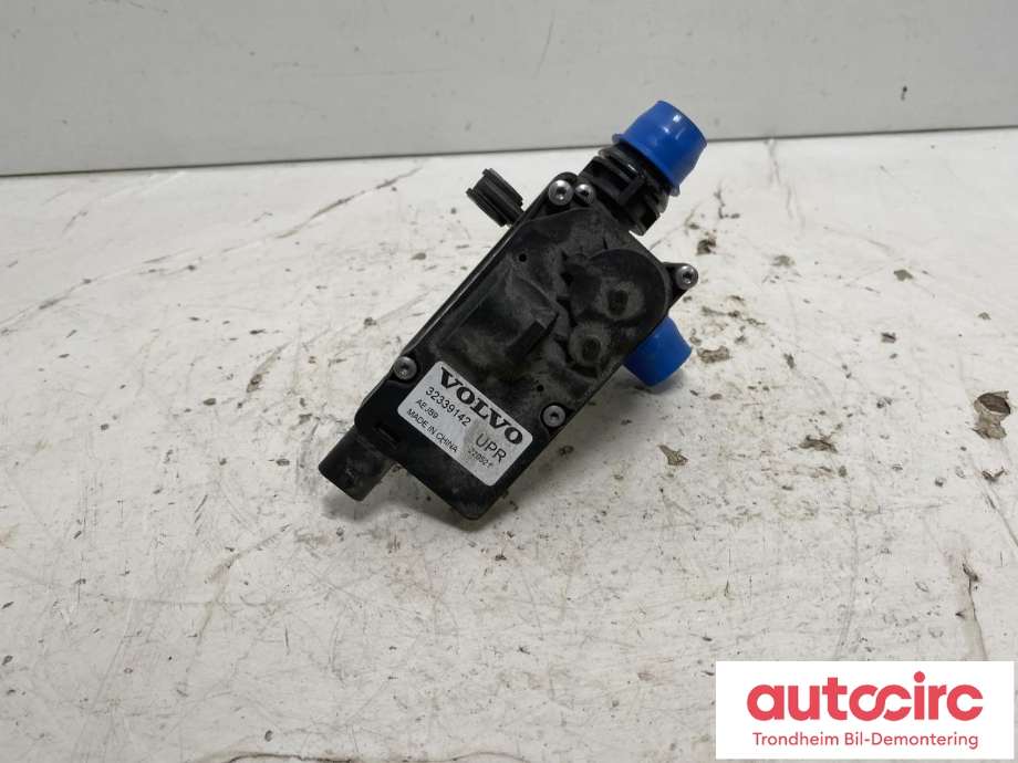 Ventil vann til Volvo XC40 2018-2024  (32339142|)