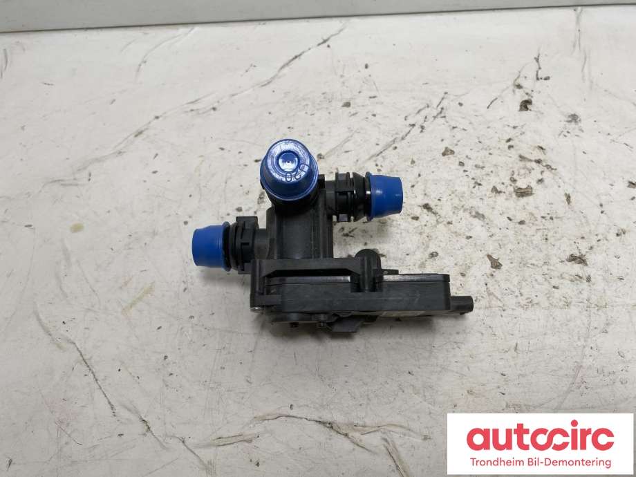 Ventil vann til Volvo XC40 2018-2024  (32339142|)