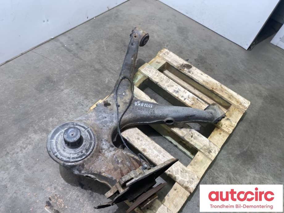 Bærebru høyre bak til Mercedes Vito/Viano 2010-2014 (Fase 2) (W639) (W639) (A 639 350 48 01|A 639 350 04 76|)
