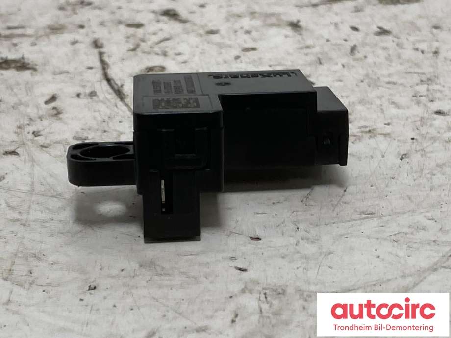 Styreenhet diverse til XPeng G6 2023-->> (8275004DF1|)