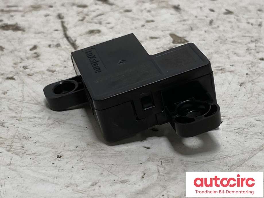 Styreenhet diverse til XPeng G6 2023-->> (8275004DF1|)