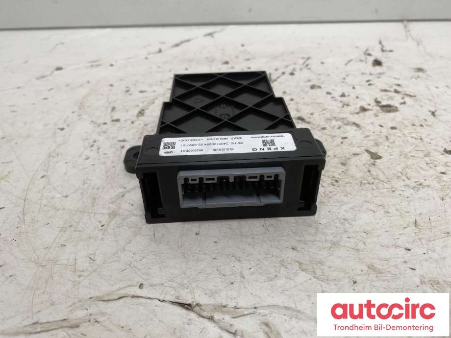 Styreenhet hengerfeste til XPeng G6 2023-->>  (NREN|8025003EA1|)