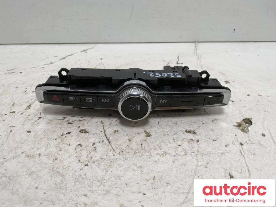 Bilstereo navigasjon betjeningspanel til Volvo XC40, 2018-2024  (31456673)