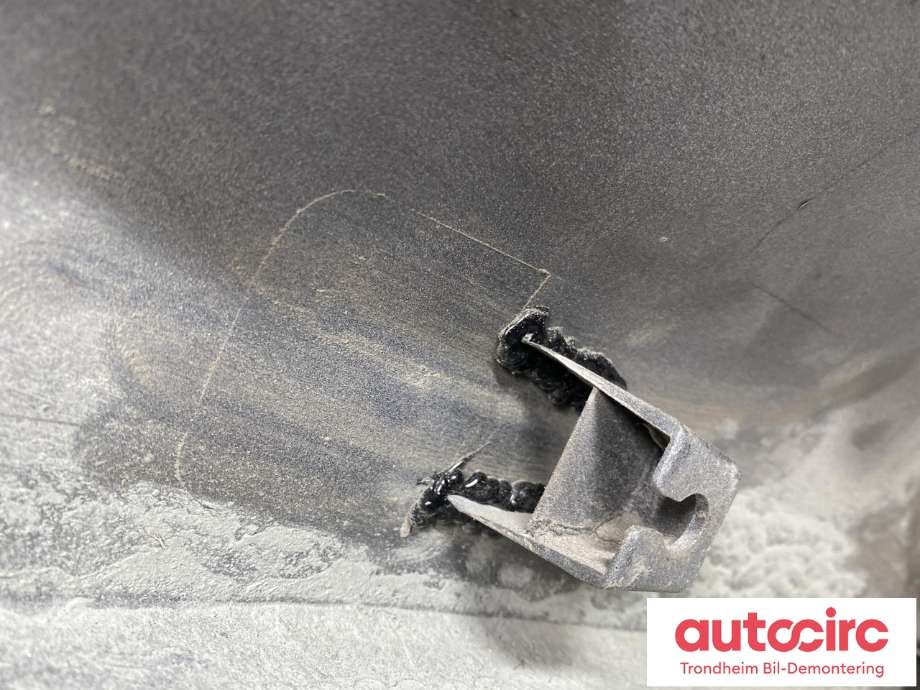 Hjulbuelist venstre bak til Toyota Land Cruiser 120 2002-2009  (7565460021B1|)