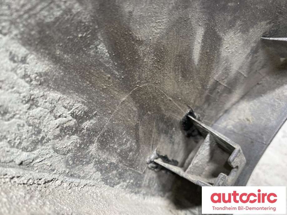 Hjulbuelist venstre bak til Toyota Land Cruiser 120 2002-2009  (7565460021B1|)