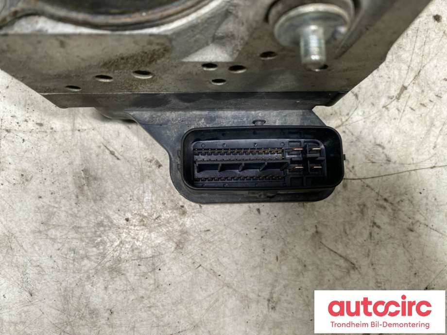 ABS sentral til Toyota RAV4 2006-2009 (Type III, Fase 1)  (4405042230|)