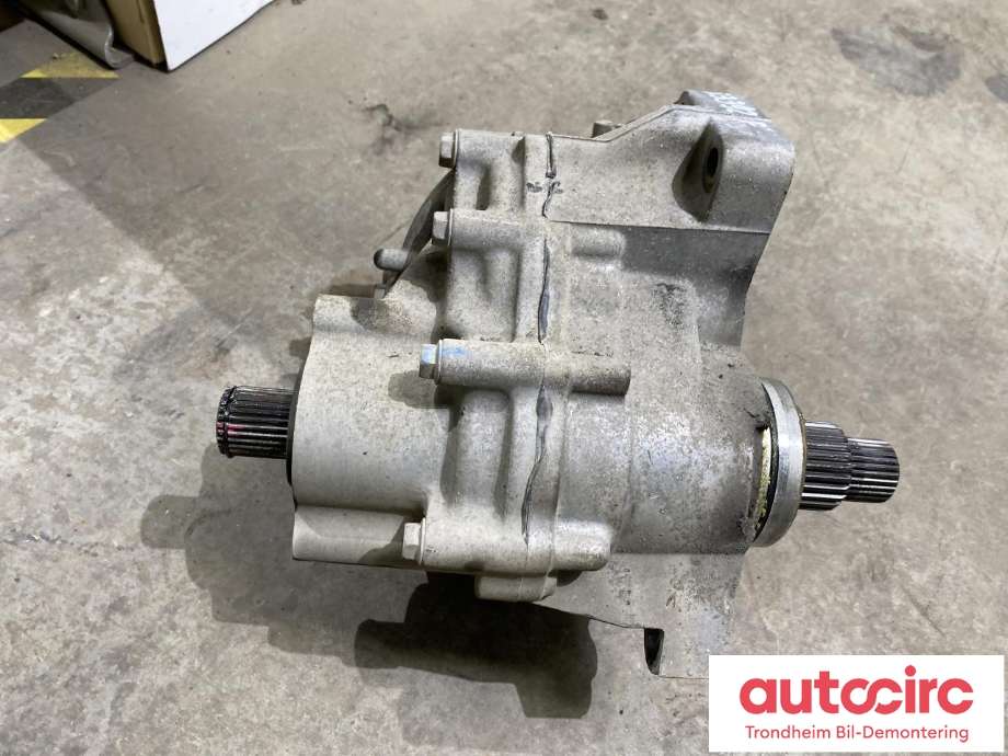 Girkasse 4WD fordelingskasse til Suzuki SX4 S-CROSS, 2013-->> (Type II)  (29520-61M00-000)