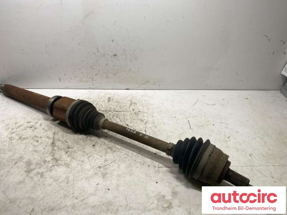 Drivaksel høyre foran, diesel/manuell til Volvo V40 2012-2019  (36000680|)