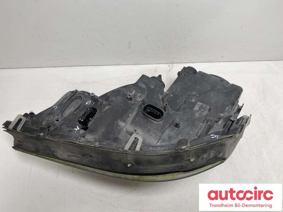 Frontlykt høyre xenon til Mercedes ML 2005-2011 (W164) (W164) (REDUSERT PRIS|A1648205461|A164820546164|)