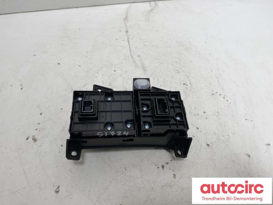 Bryter elektrisk håndbrekk/parkbrems til Lexus NX 2014-2021 (Type I) (AZ10) (AZ10) (8401078260|)
