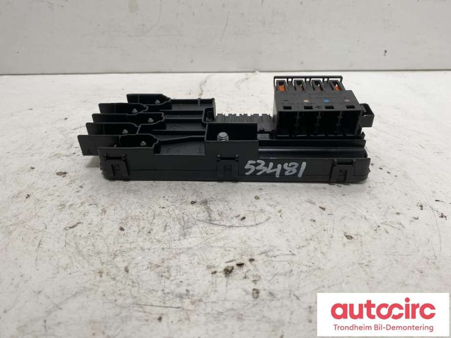 Sikringsboks til Mercedes ML 2005-2011 (W164) (W164) (FRONT|A1645450201|A 164 545 02 01|)