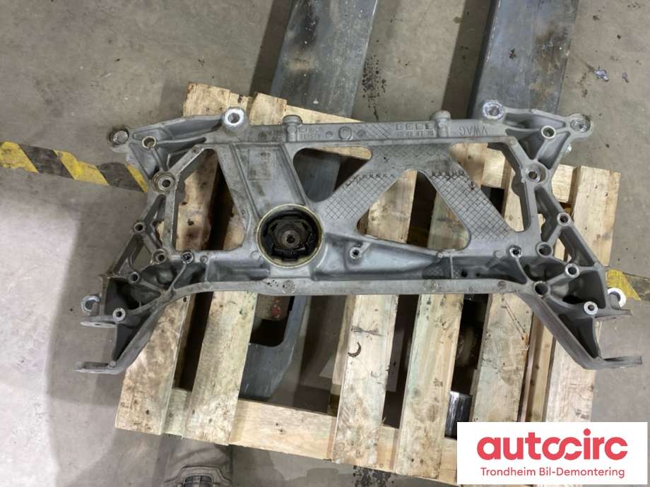 Travers foran hoved til VW Passat 2015-2019 (Fase 1) (B8) (B8) (3Q0199369D|3Q0199369E|)