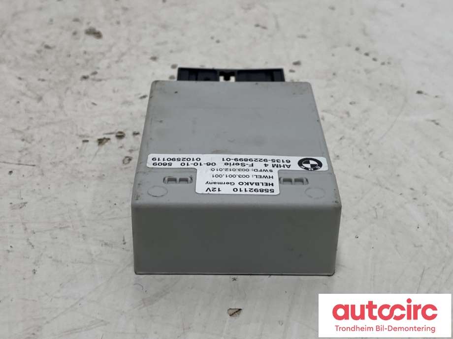 Styreenhet parkering til BMW X3 2010-2017 (F25) (F25) (HELBAKO|61359229899|)